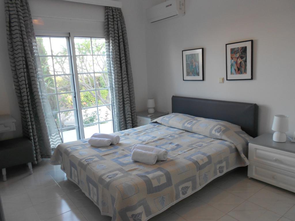 Gennadi Sea Maridina Villa 外观 照片